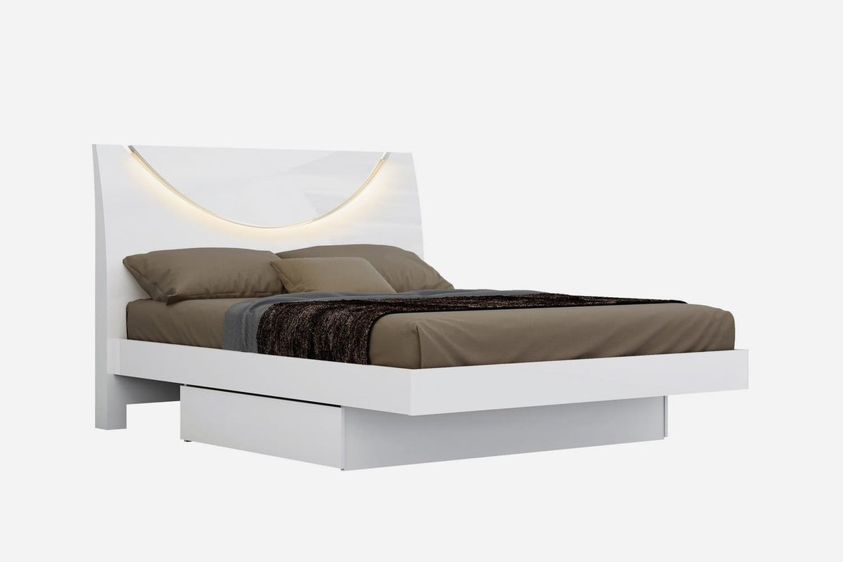 Four-Piece White Bedroom Set with Mirror