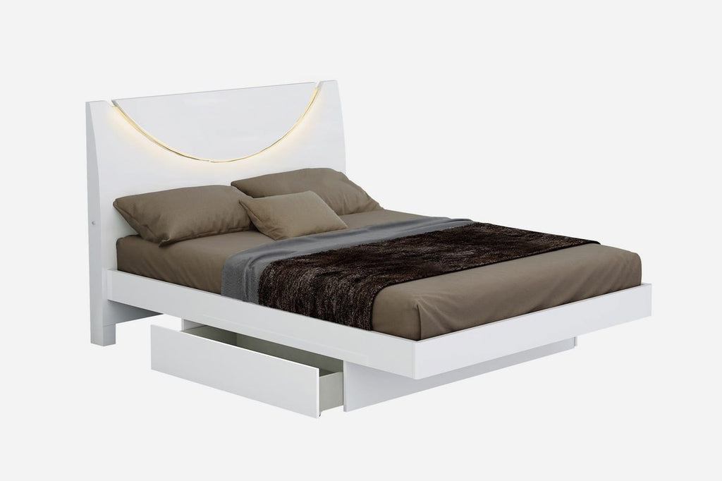 Four-Piece White Bedroom Set with Mirror