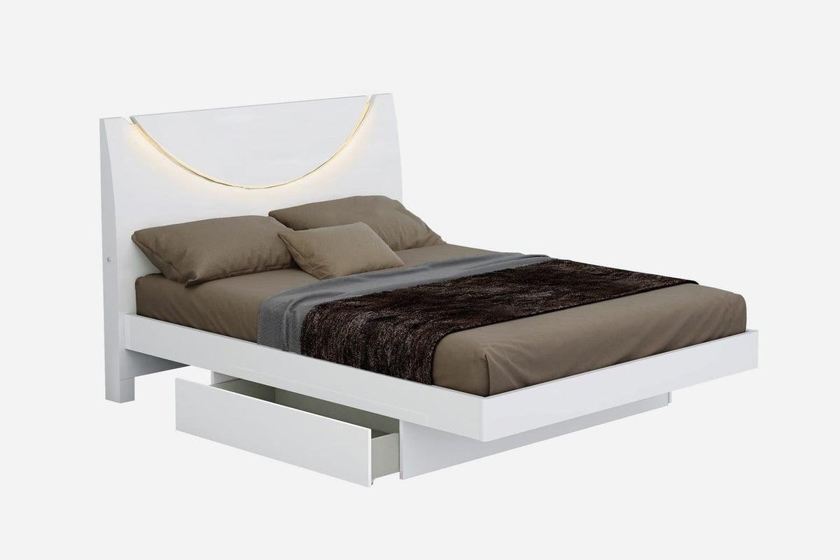 Four-Piece White Bedroom Set with Mirror
