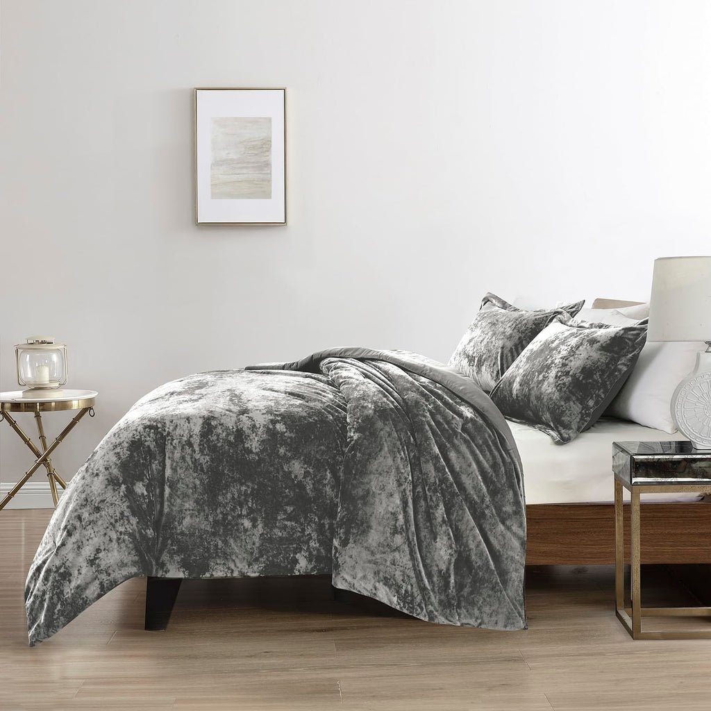 Luxury Velvet Queen Size Comforter Set