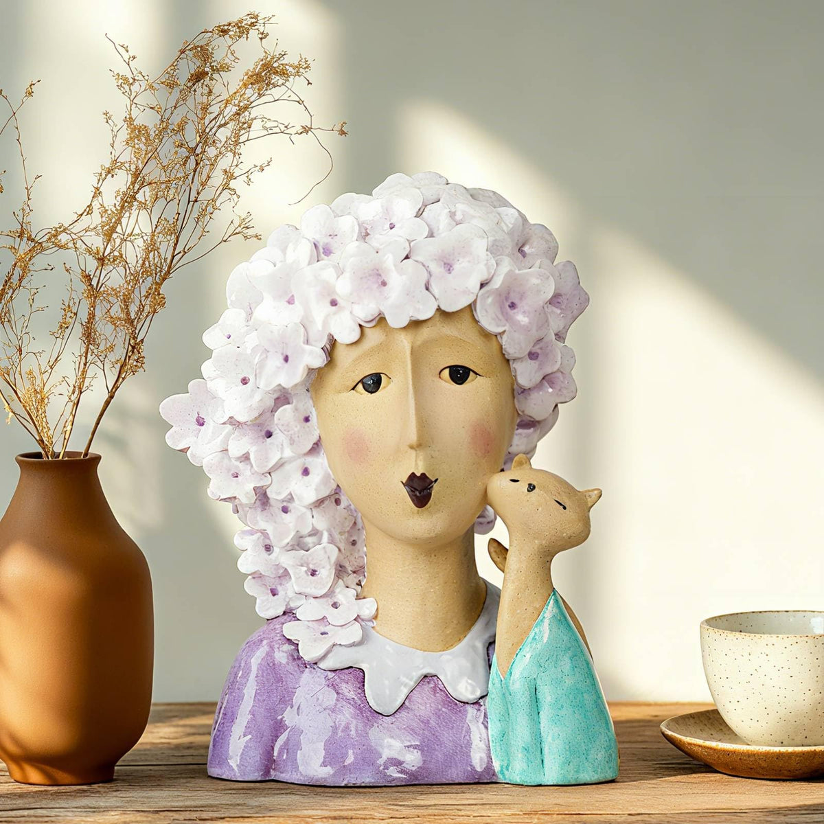 Artistic Frida Kahlo-Inspired Resin Bust Sculpture