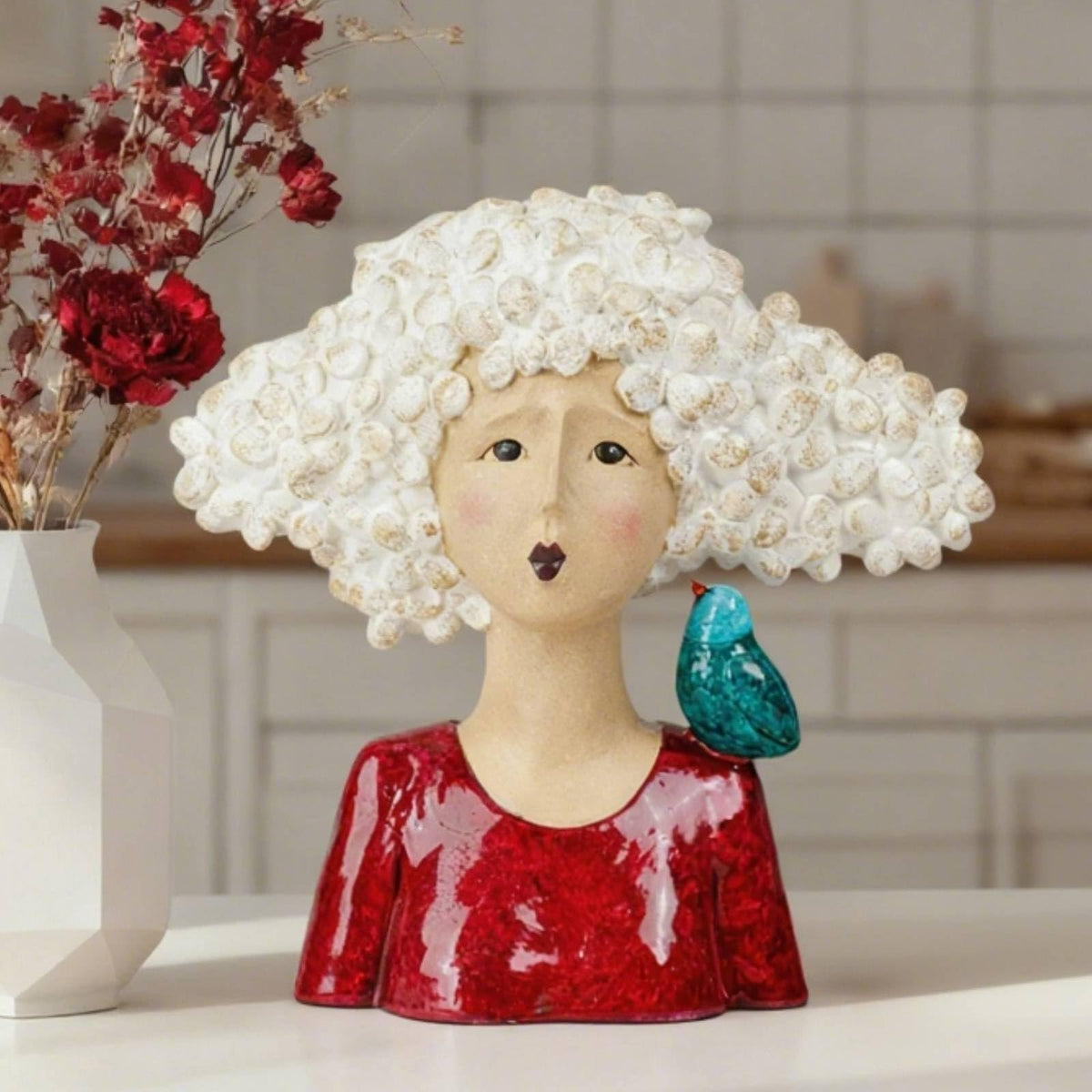 Artistic Frida Kahlo-Inspired Resin Bust Sculpture