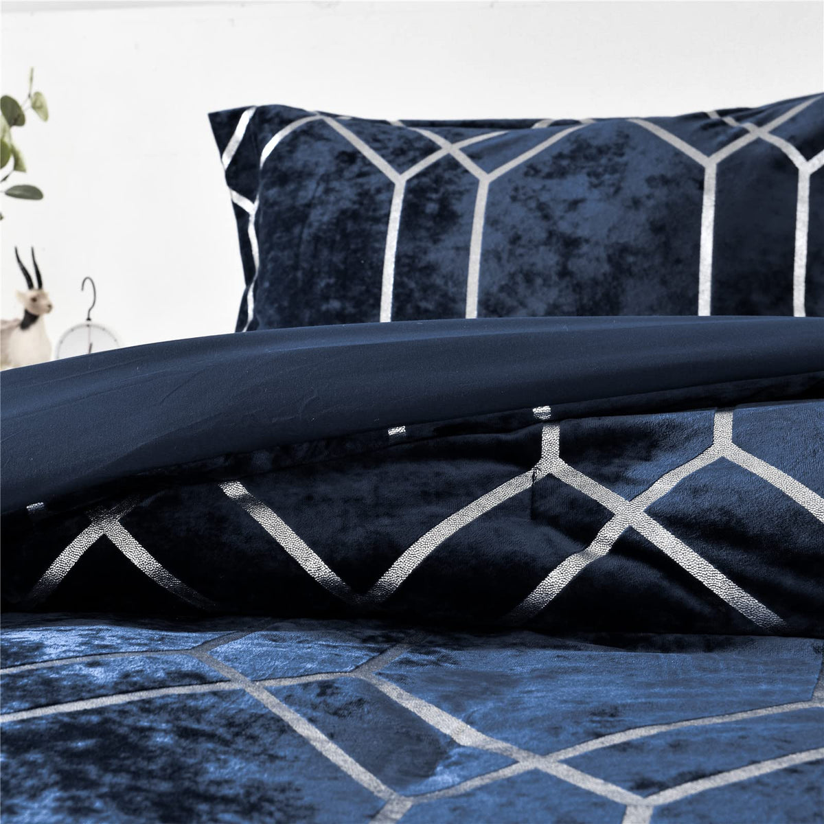 Sunshine Nicole Metallic Print Comforter Set