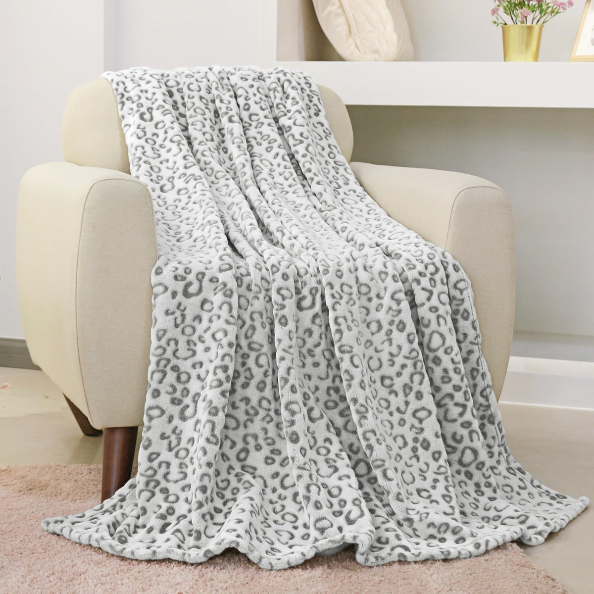 Patterned Flannel Fleece Throw Blanket