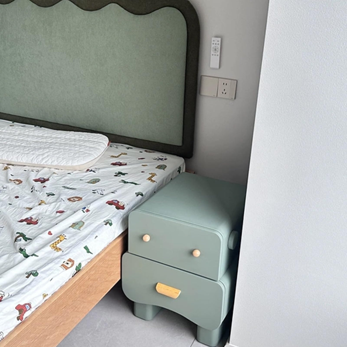 Creative Night Stand, Multifunctional Bedside Table
