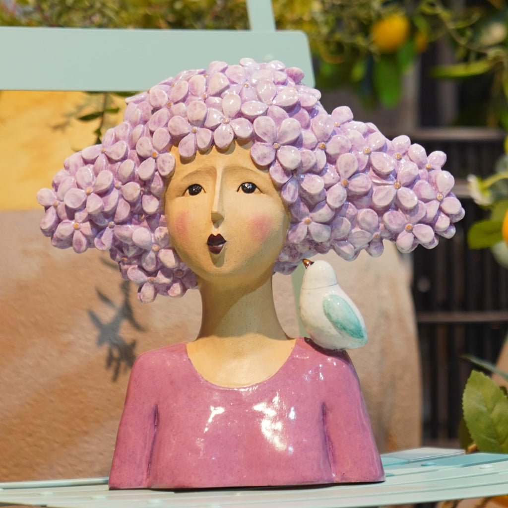 Artistic Frida Kahlo-Inspired Resin Bust Sculpture