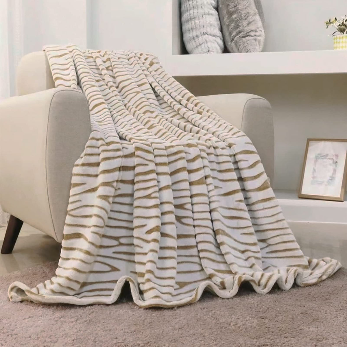 Patterned Flannel Fleece Throw Blanket
