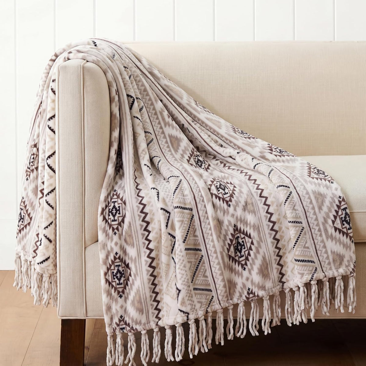 Boho Tassel Flannel Throw Blanket