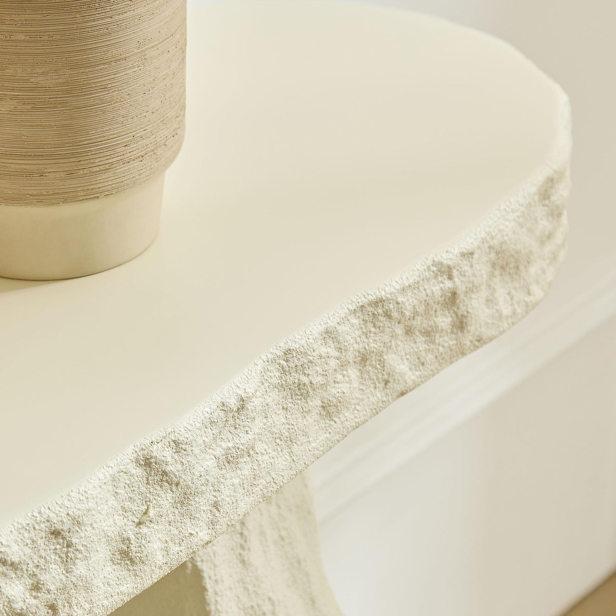 47.24" Fiberglass Entryway Table, Narrow Long Console Table, Modern Wavy Design Sofa Table Entrance Table for Living Room,Foyer,Hallway,No Need Assembly