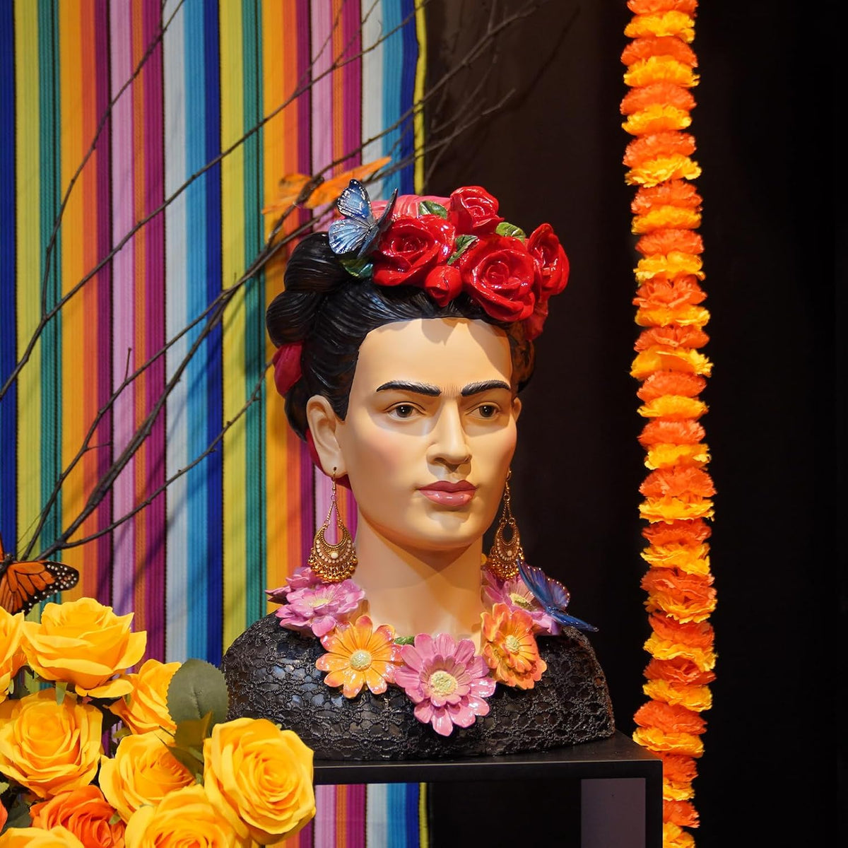 Artistic Frida Kahlo-Inspired Resin Bust Sculpture