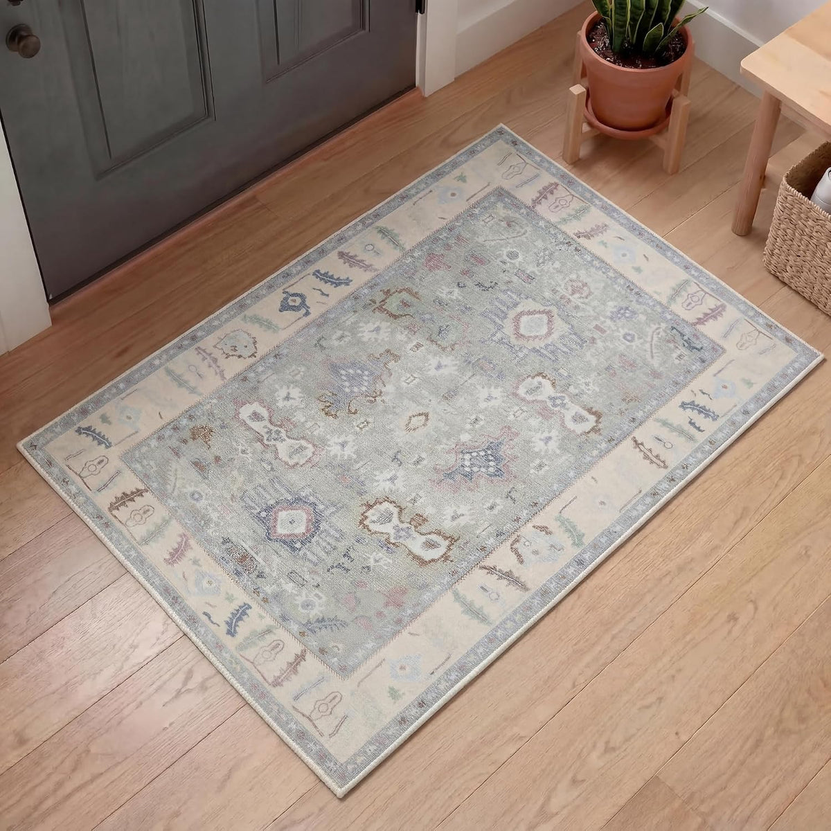 Kuden 5x7 Area Rug