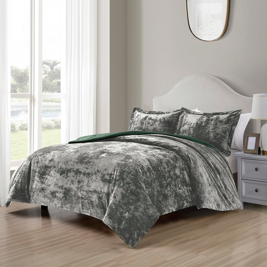 Luxury Velvet Queen Size Comforter Set