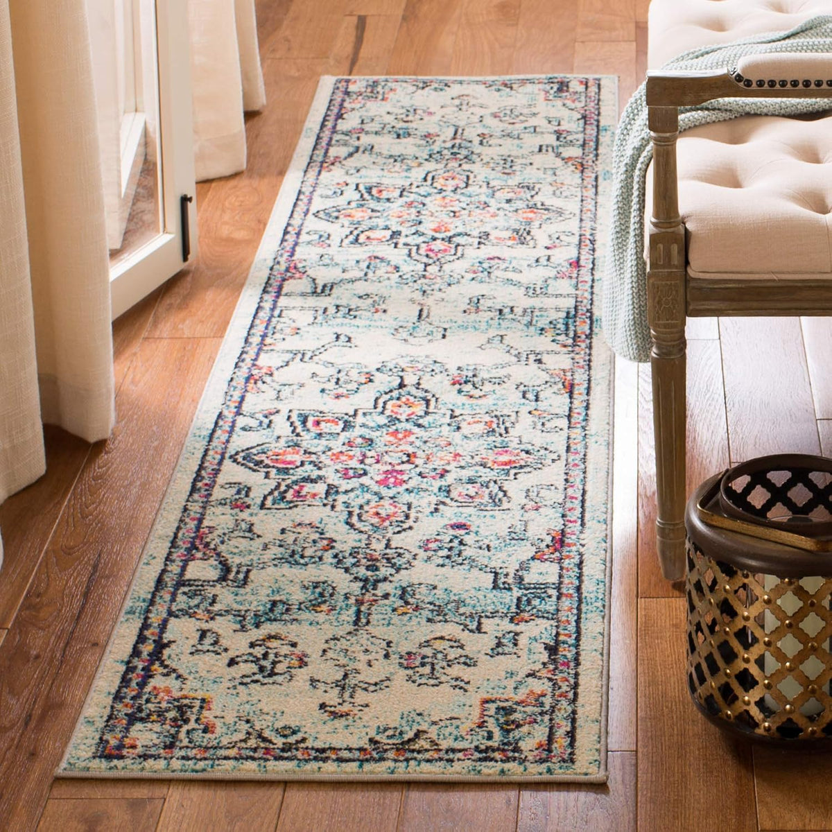 SAFAVIEH Madison Area Rug 8'x10', Traditional Ivory & Light Blue MAD473D