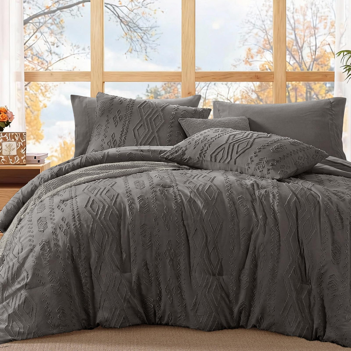 King Size Comforter Set- 7 Pieces Tufted Bed in a Bag King Bedding Sets