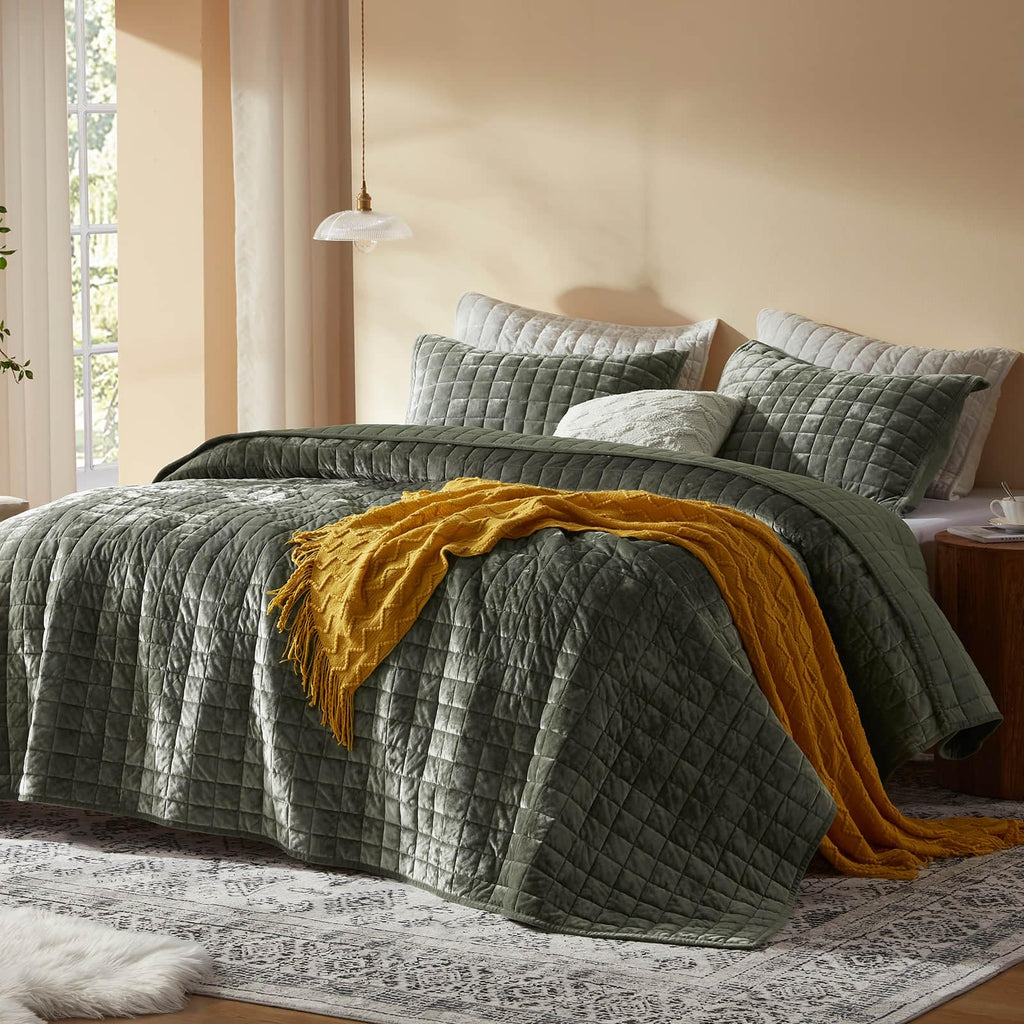 LEAONME Velvet Quilt King Size-98''x106''