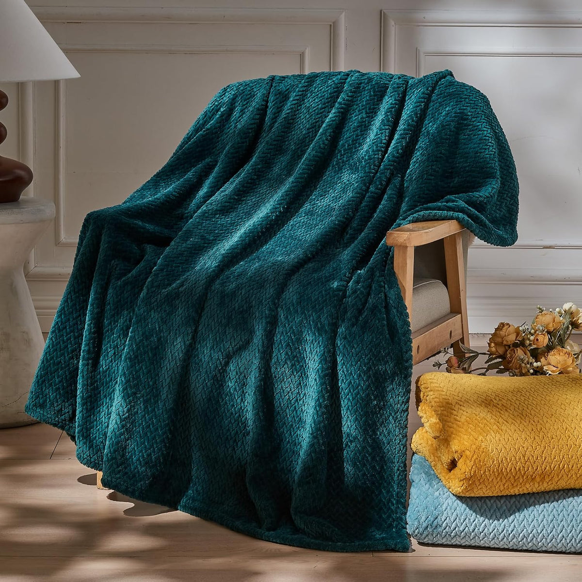 Leaf-Pattern Fleece Throw Blanket