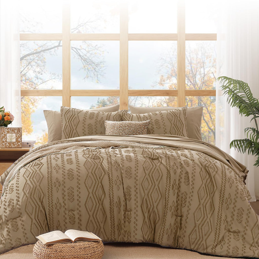 King Size Comforter Set- 7 Pieces Tufted Bed in a Bag King Bedding Sets