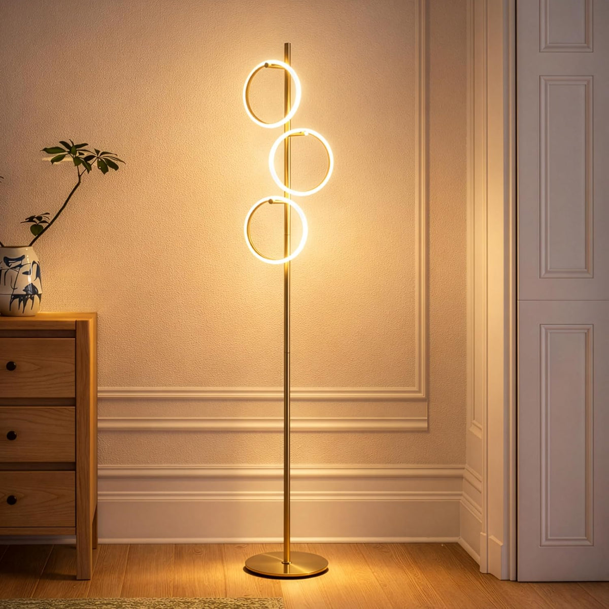 Saturn Three-Head LED Floor Lamp