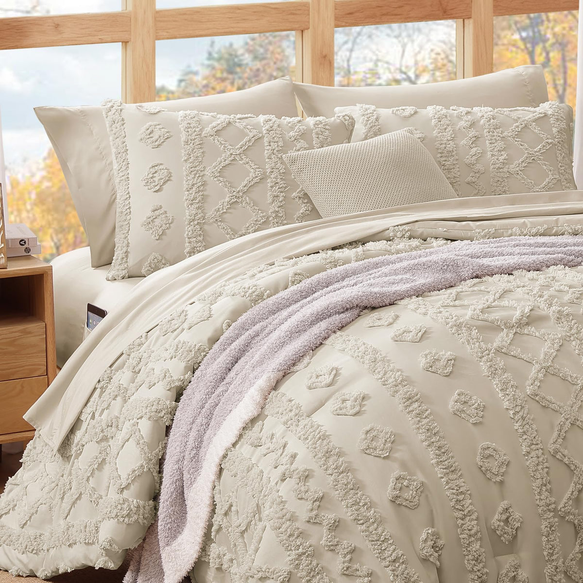 King Size Comforter Set- 7 Pieces Tufted Bed in a Bag King Bedding Sets