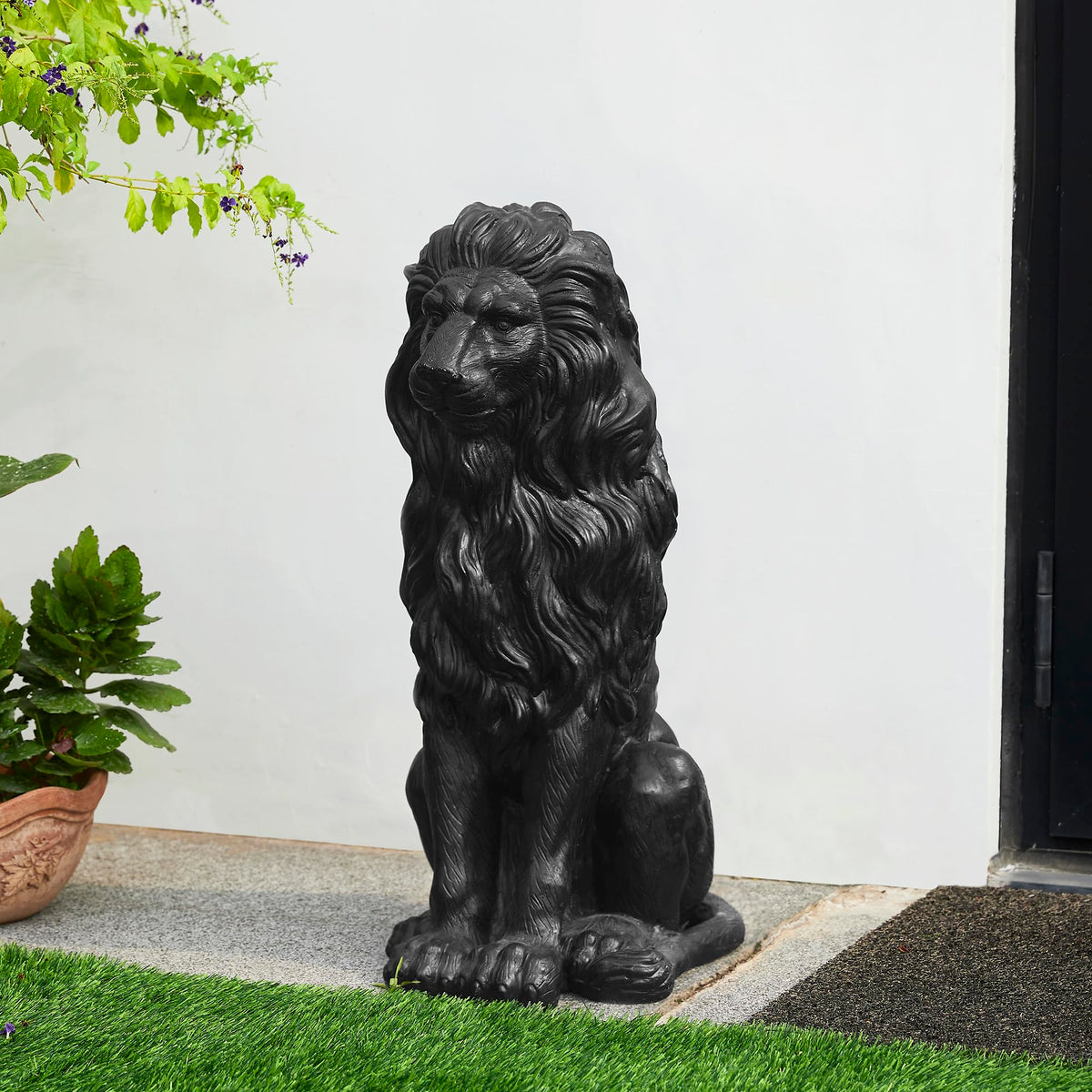 Glitzhome Guardian Sitting Lion Statue Regal Indoor and Outdoor Garden Sculpture