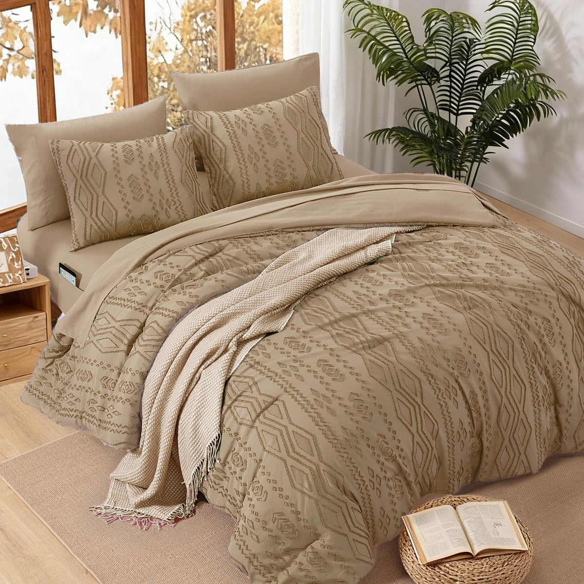 King Size Comforter Set- 7 Pieces Tufted Bed in a Bag King Bedding Sets