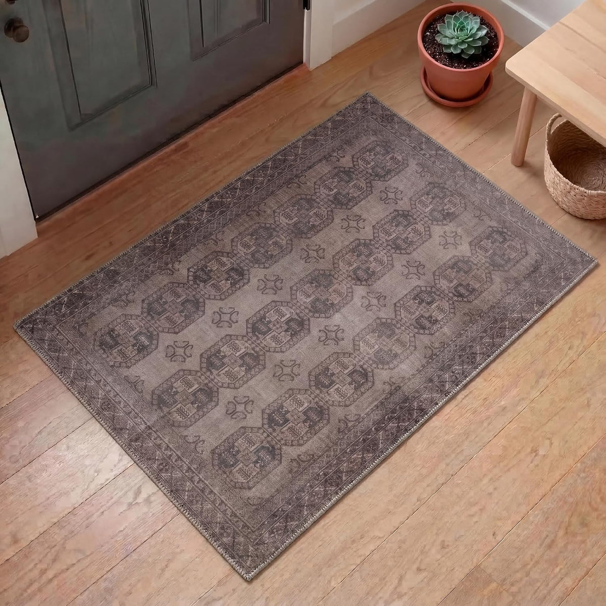 Kuden 5x7 Area Rug