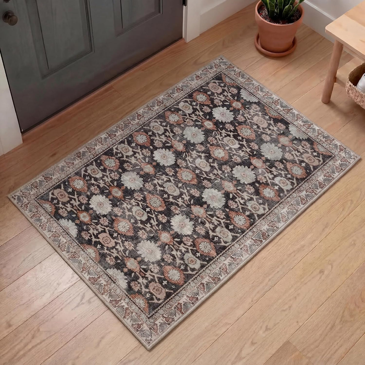 Kuden 5x7 Area Rug