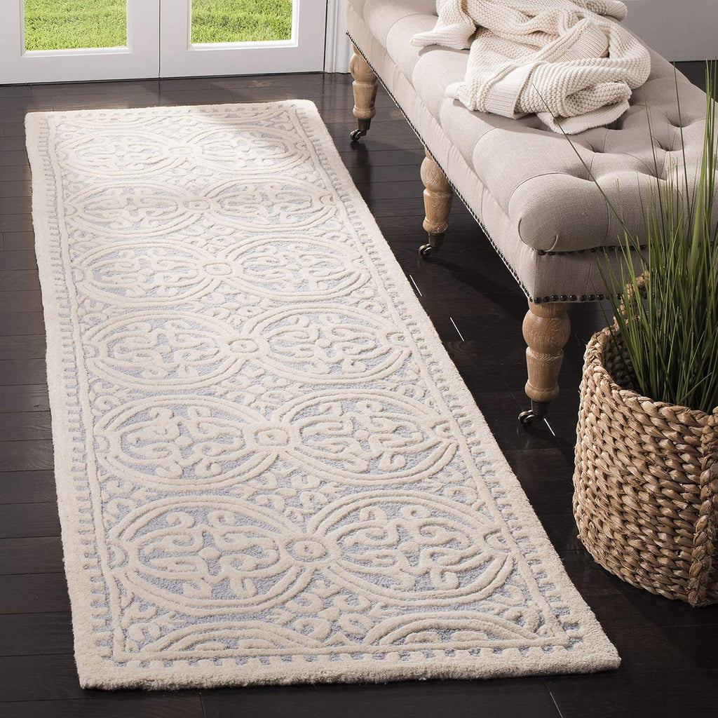 SAFAVIEH Cambridge Wool Area Rug 8'x10', Navy Blue & Ivory CAM123G