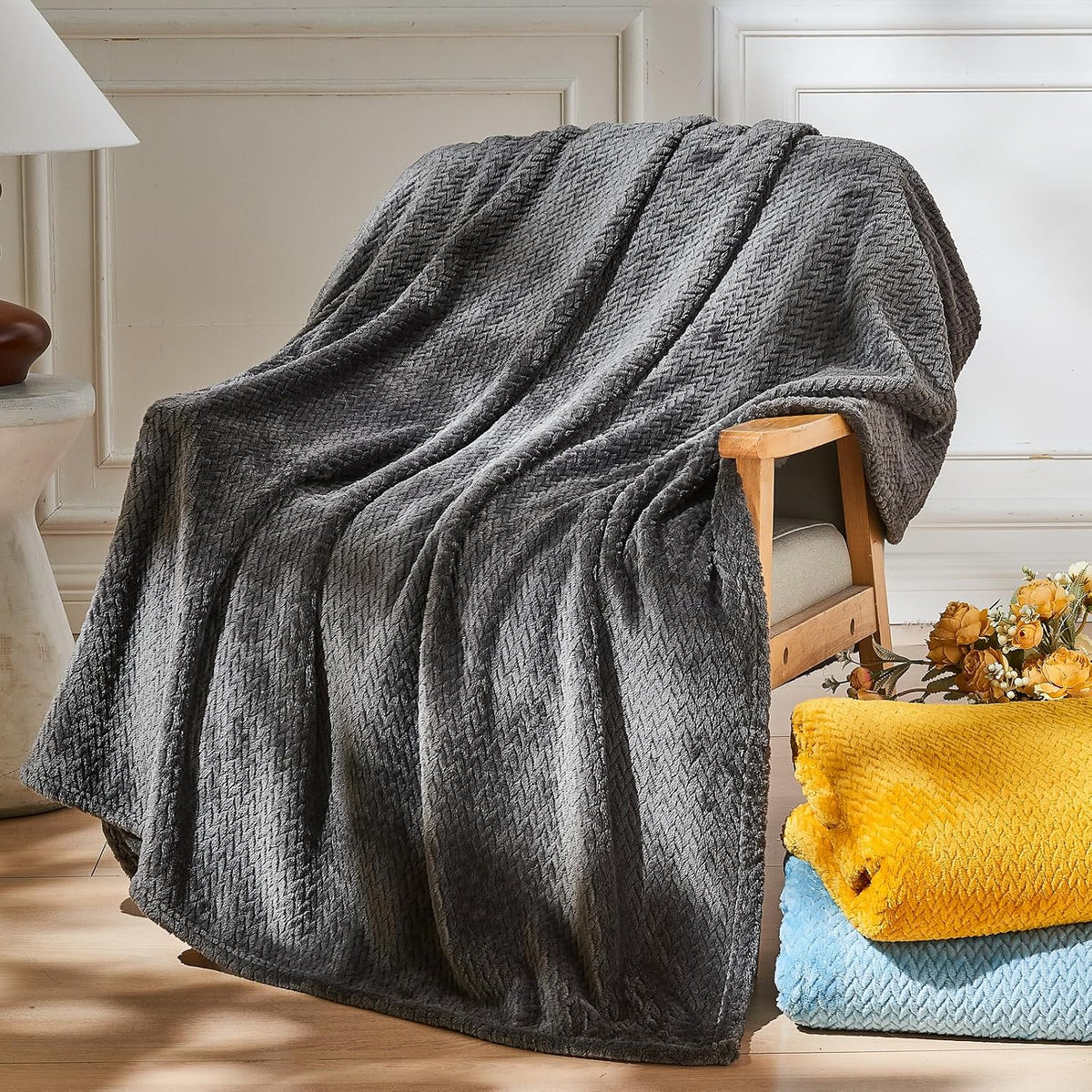 Leaf-Pattern Fleece Throw Blanket