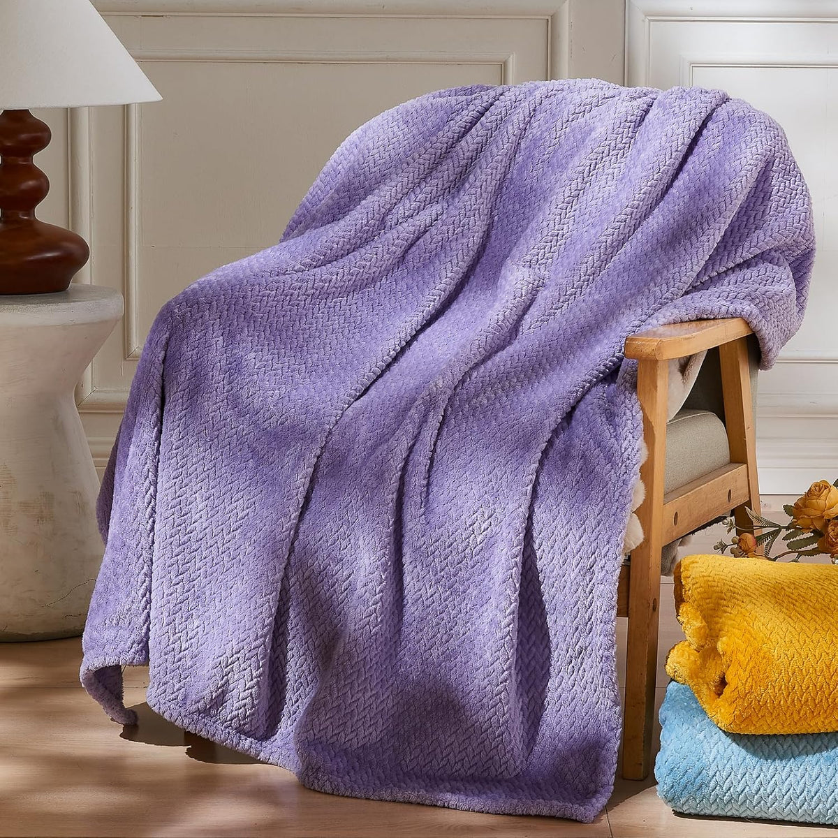 Leaf-Pattern Fleece Throw Blanket
