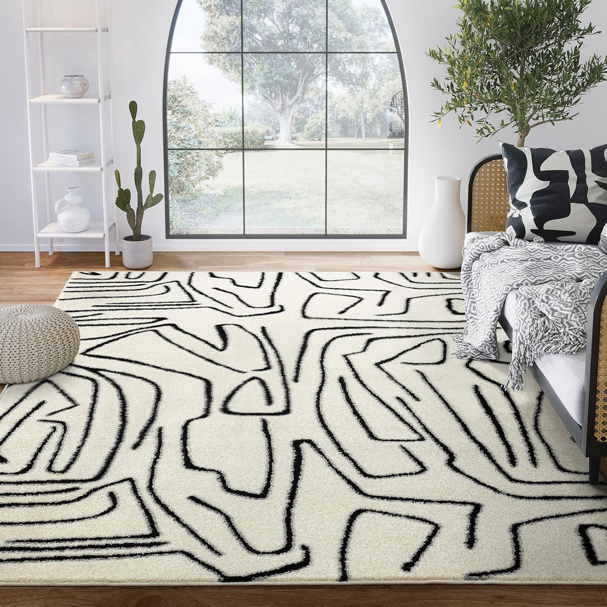 Abani Abstract Beige/Black Area Rug - 5'x8' - Modern Animal/Natural Lines Design -