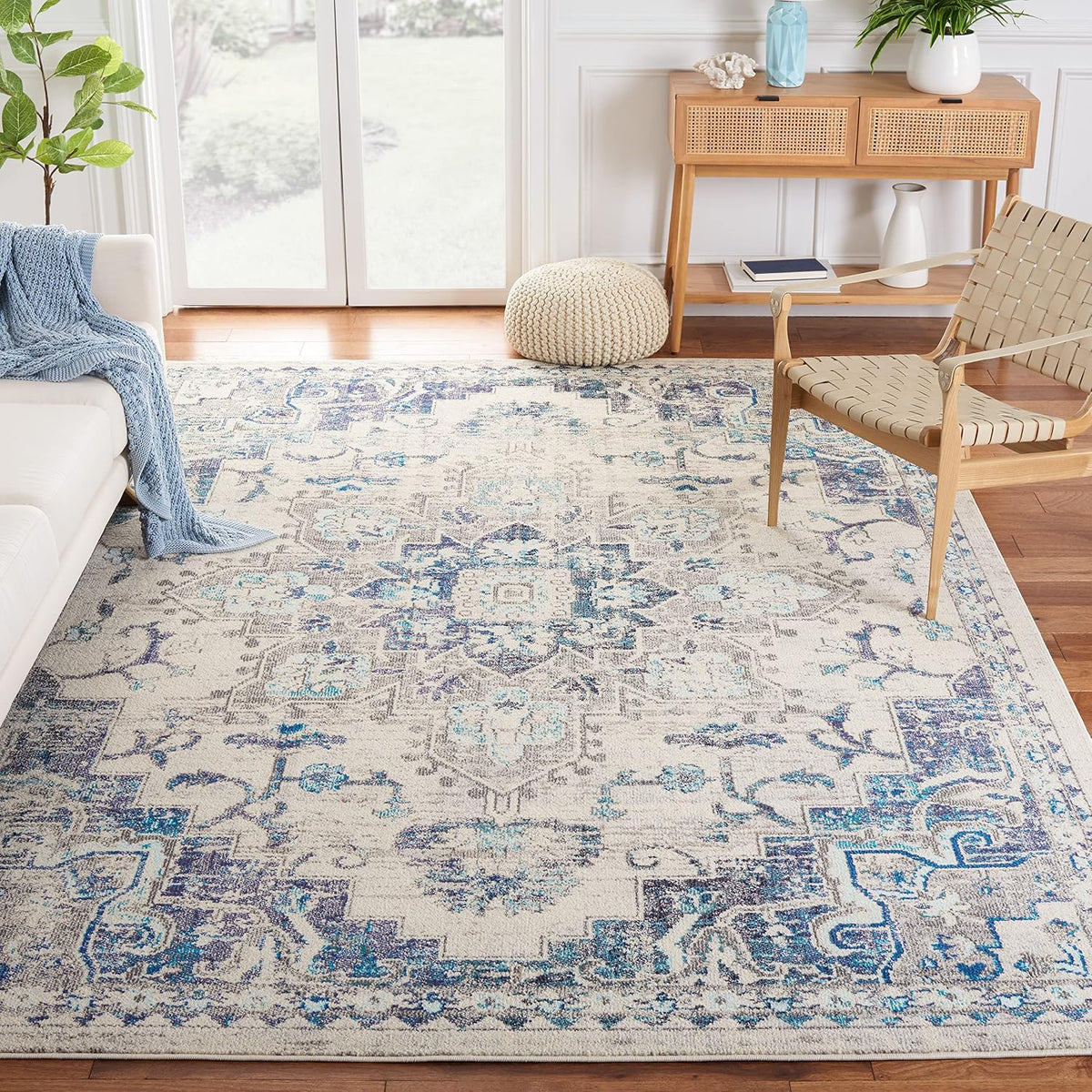 SAFAVIEH Madison Area Rug 8'x10', Traditional Ivory & Light Blue MAD473D