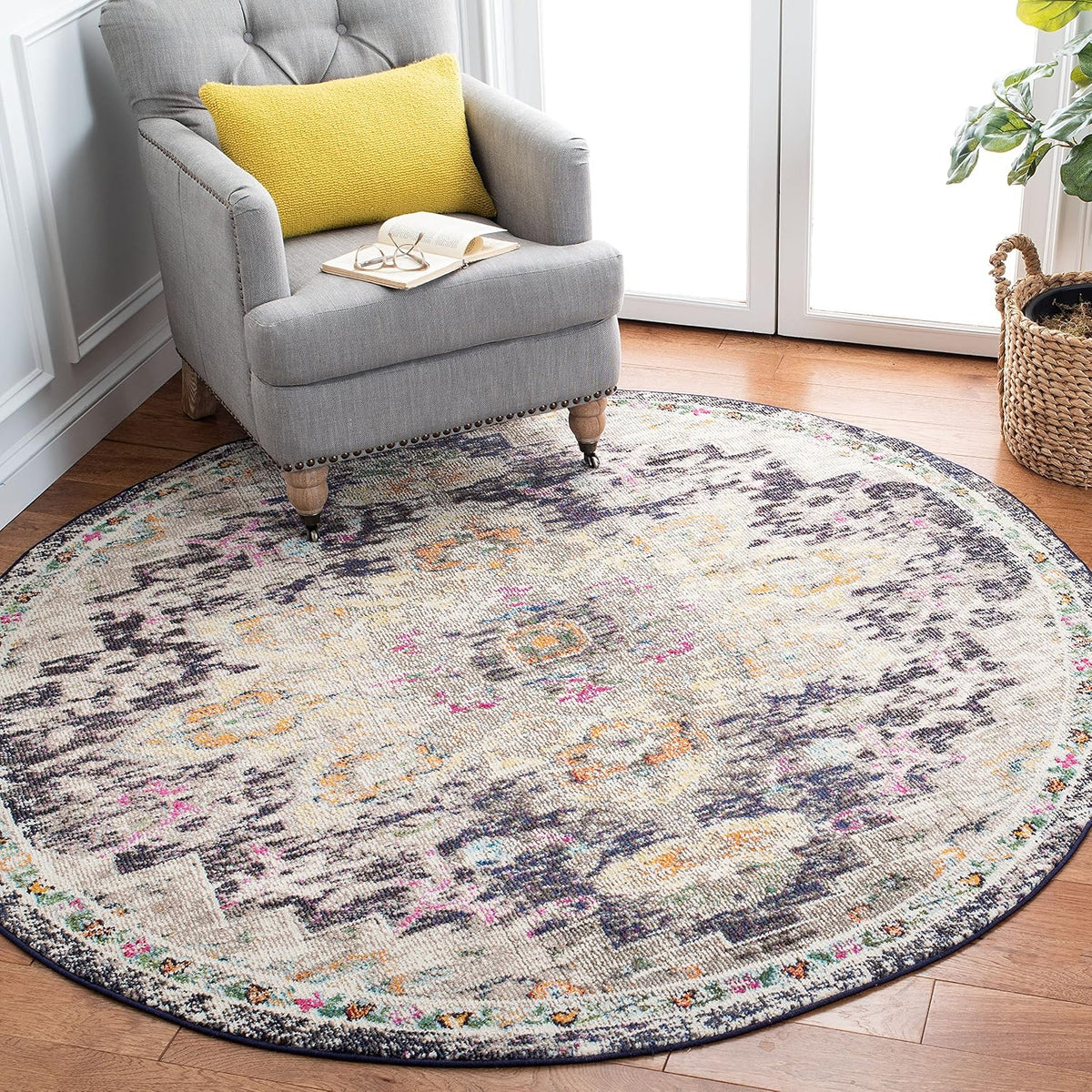 SAFAVIEH Madison Area Rug 8'x10', Traditional Ivory & Light Blue MAD473D