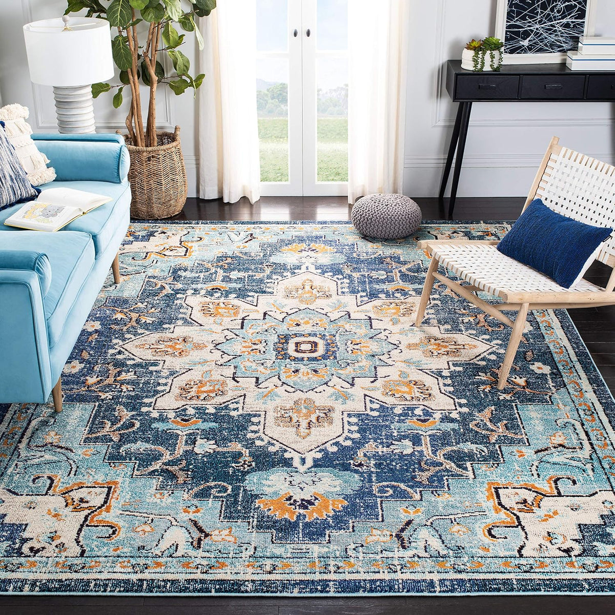 SAFAVIEH Madison Area Rug 8'x10', Traditional Ivory & Light Blue MAD473D