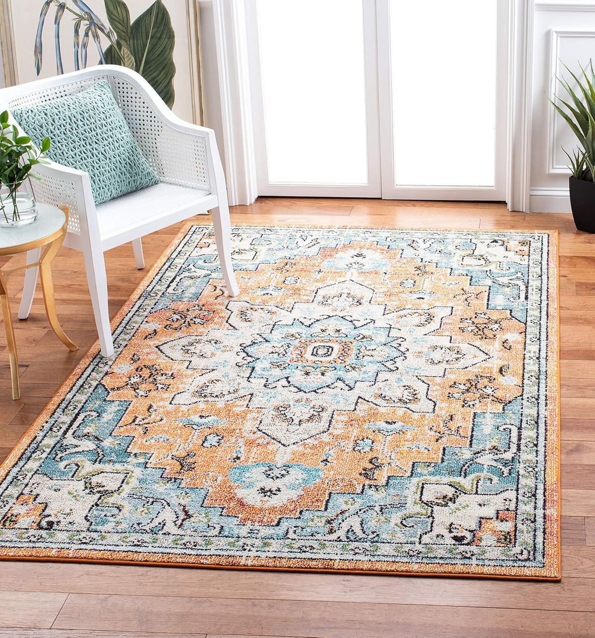 SAFAVIEH Madison Area Rug 8'x10', Traditional Ivory & Light Blue MAD473D