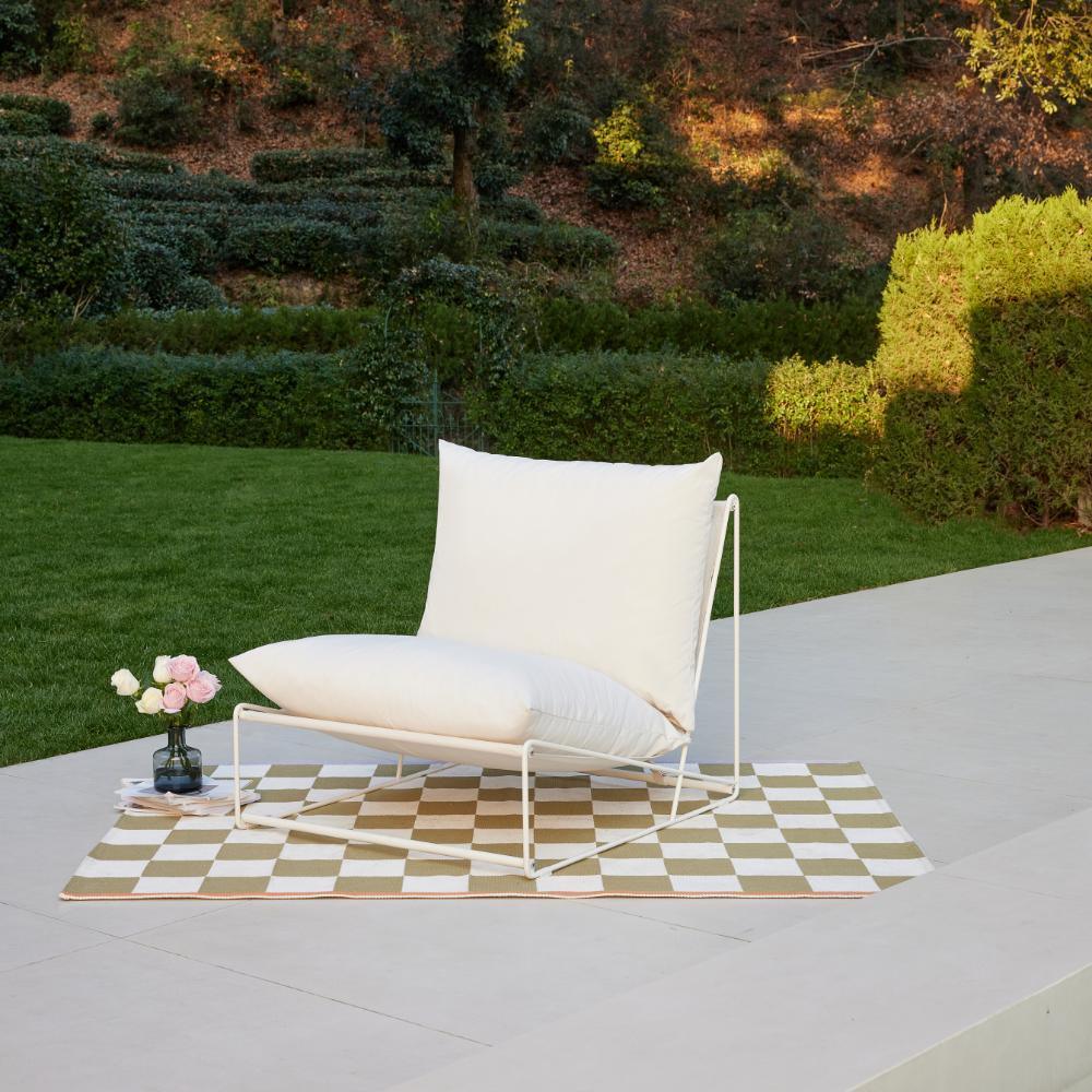 White Aluminum Garden Lounge Chair with Cushions